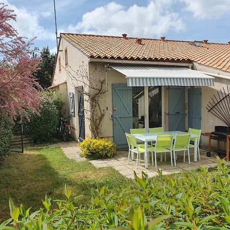 Petite Maison Dans Residence Avec Piscine Proche Plage Et Centre Ville A Pied ポルニック エクステリア 写真