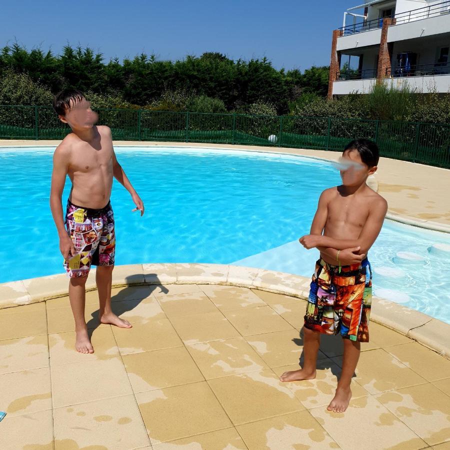 Petite Maison Dans Residence Avec Piscine Proche Plage Et Centre Ville A Pied ポルニック エクステリア 写真