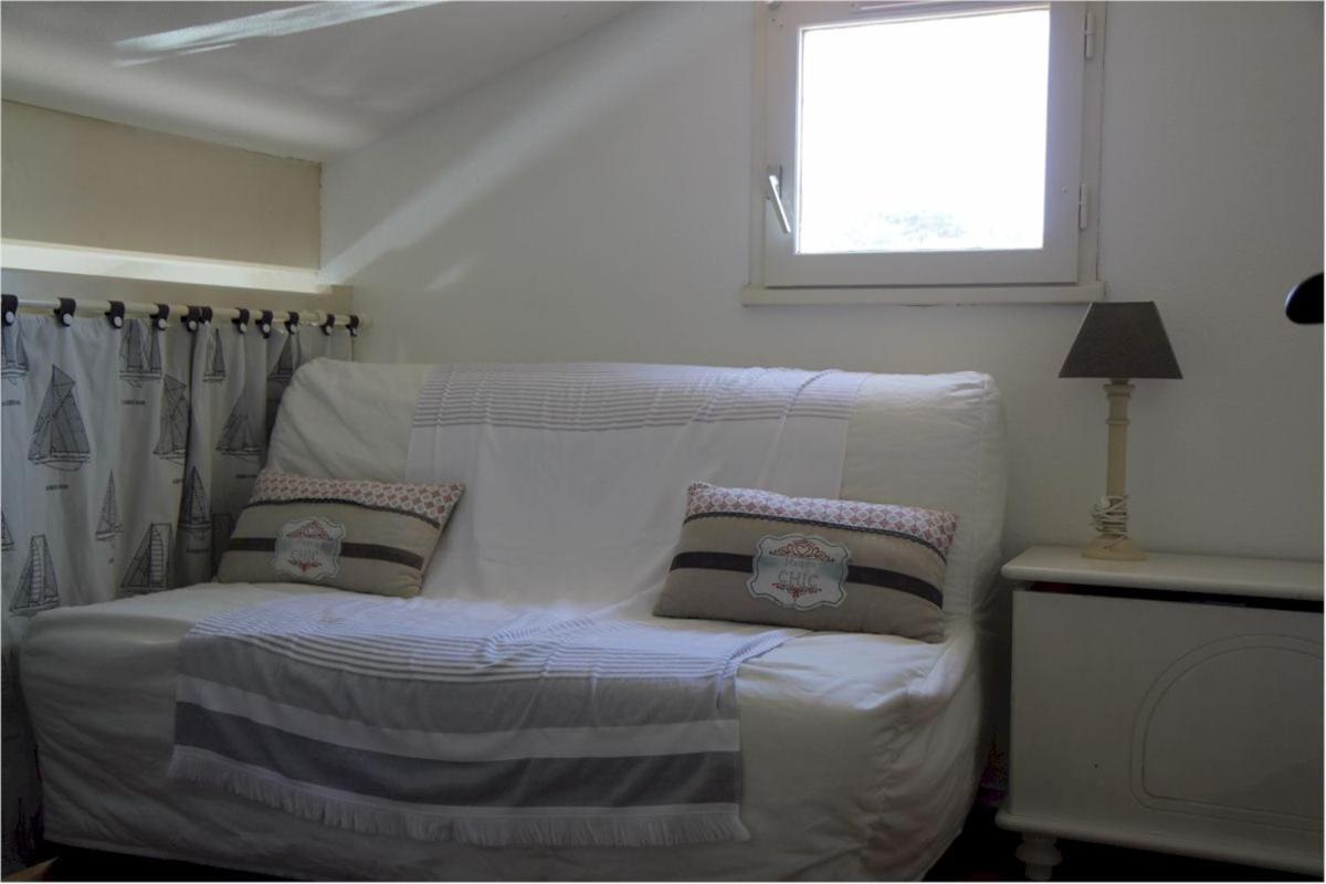Petite Maison Dans Residence Avec Piscine Proche Plage Et Centre Ville A Pied ポルニック エクステリア 写真